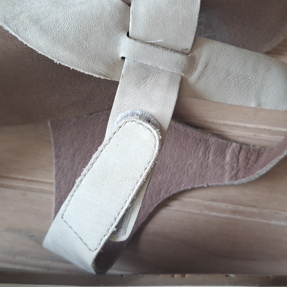 Dansko Vera Nude Tan Leather Sandals Peep Toe Ankle Elastic Strap Wedge - Picture 8 of 11